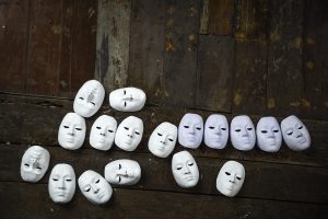 Dissociation and disassociation