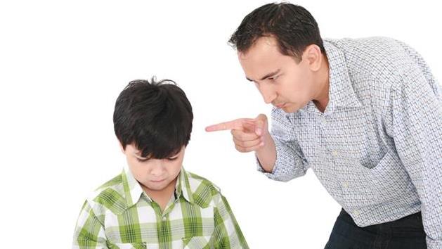 Impacts of Narcissistic Father On Children
