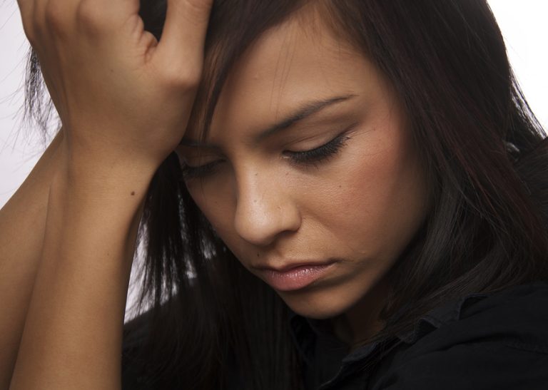 Commitment Issues: Types, Signs, Causes, Impacts & More