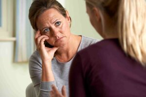 Signs That You're Dealing With A Narcissistic Mother