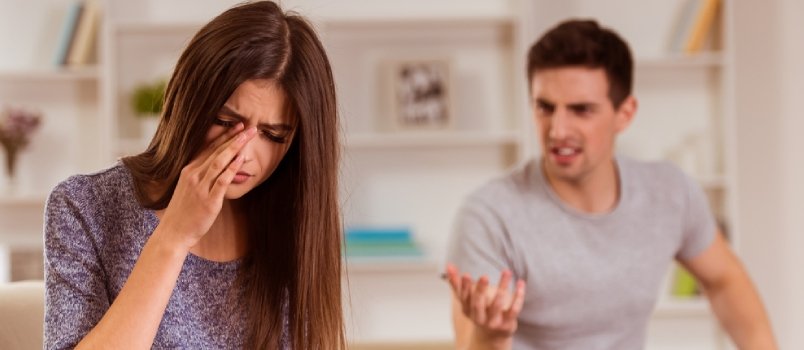 Signs of Controlling Husband