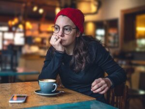Intrusive Thoughts About Relationship: What They Are and How to Deal With Them