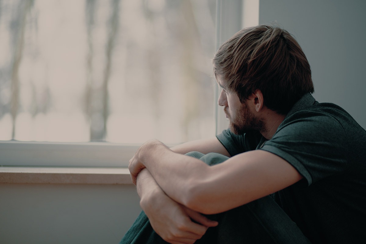 What Are the Symptoms of PTSD in Men?