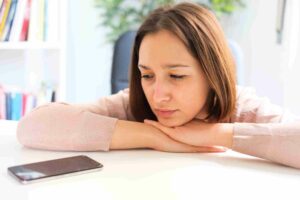 What is Separation Anxiety In Adults: How Can You Manage It