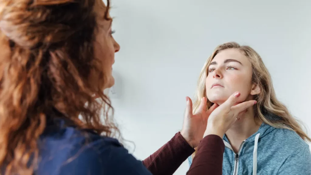The Connection Between Tight Throat And Anxiety: How To Deal With It